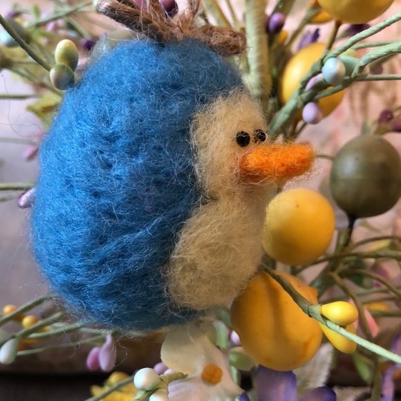 Handmade needle felted Easter egg duckling ornament collectable decoration gift - Picture 2 of 6